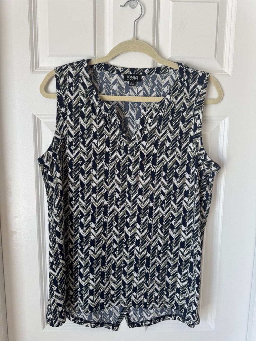 Jones New York Sleeveless V Neck Tunic Top - Large - Blue, Green, White